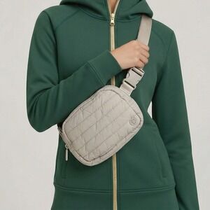 Gaiam Belt Bag Women OS Gray Quilted Nylon Crossbody Fanny Pack Yoga Sporty